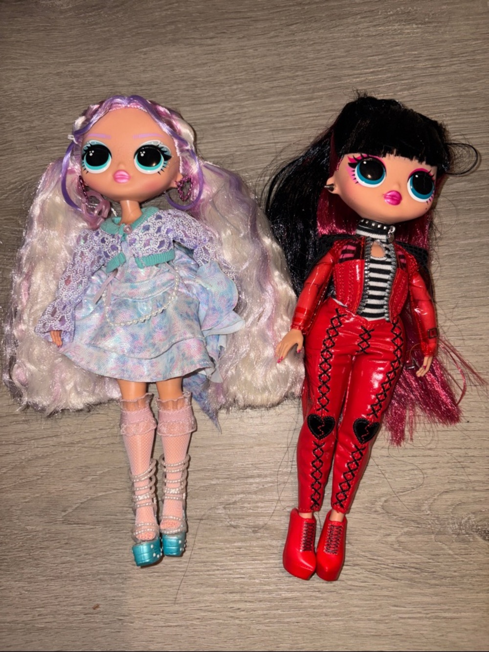 Lol Surprise Omg Spicy Babe and LOL Surprise OMG Pearla Mermaid 9" Fashion Doll